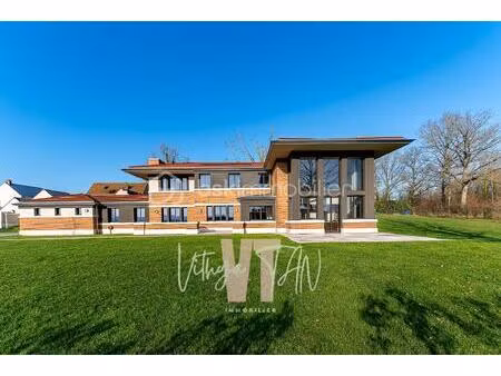maison de 368 m² à magny-le-hongre