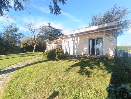 propriété avec maison 200 m2 - parc 1270 m2 - garage - terra