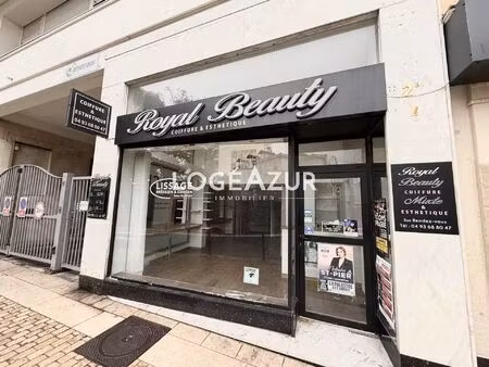 location commerce 3 pièces 57 m² à cannes (06400)