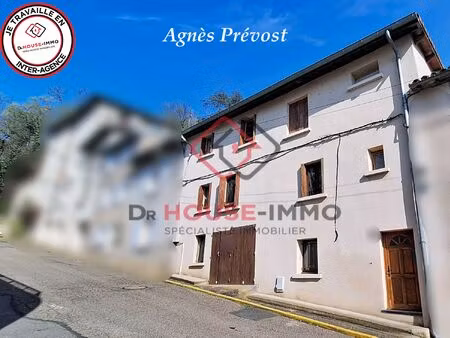 à vendre en exclusivité à trevoux (01600) - maison de ville familiale avec garage  buander