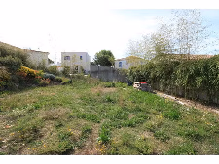 vente terrain à meze (34140)  153 500 €