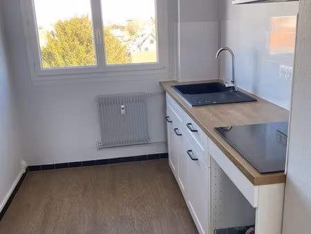 f3/f4 garage+balcon chauffage compris