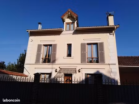 maison de 147m2 situé dans le quartier de porchefontaine