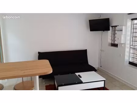 appartement meublé sainte-anne  à 5 minutes du lagon  centre ville