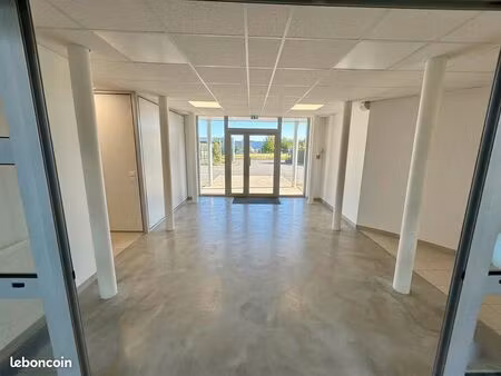 bureau de consultation 20m² - centre bien-être antarès - parking & calme