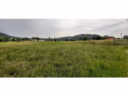 vente terrain 1067 m² à salernes (83690)  153 000 €