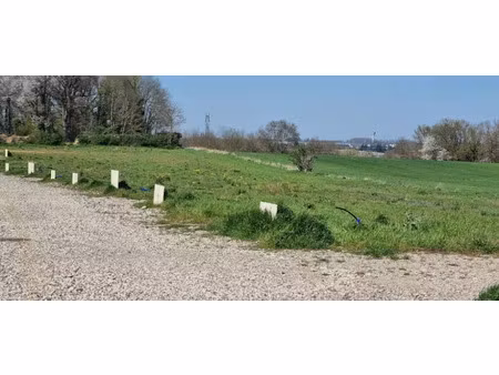 vente terrain 425 m² à montanay (69250)  229 000 €