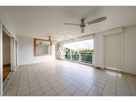 f5 terrasse  vue mer  2 garages  cluny  schoelcher