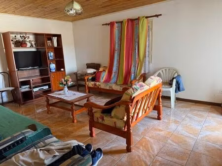 maison f4 proche centre tevelave