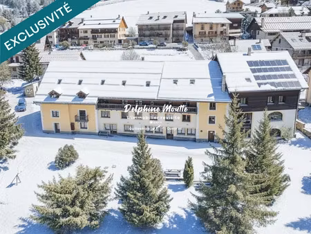 vente locaux professionnels 46 pièces 1610 m² à arvieux (05350)  396 800 €