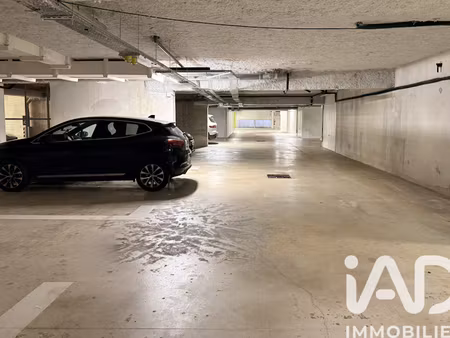 vente parking 120 m² à guyancourt (78280)  119 900 €