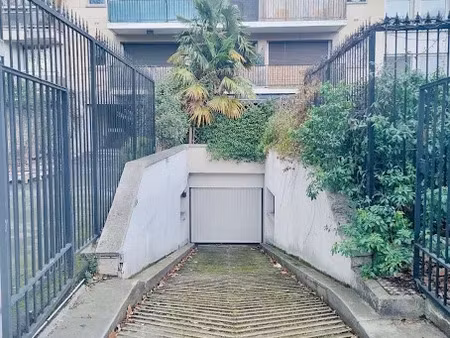 vente parking 14 m² à neuilly-sur-seine (92200)  37 001 €