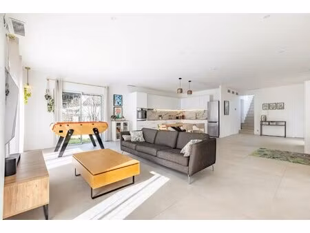 levens / maison 5p 136m² terrasse  parking et jardinet