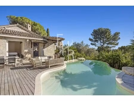 charmante villa provençale dans un écrin de verdure