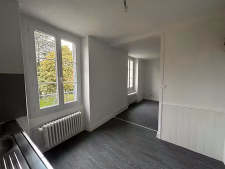 location appartement 1 pièce 26.6 m² à falaise (14700)  370 €