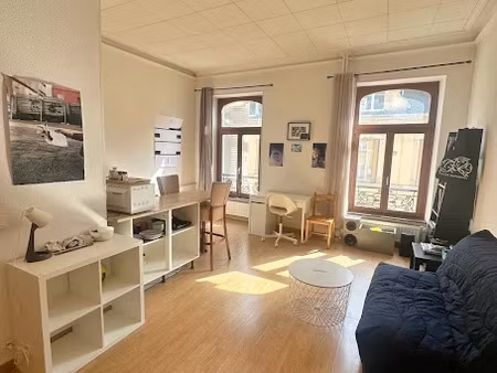 location meublée appartement 1 pièce 26 m² à mulhouse (68100)  550 €