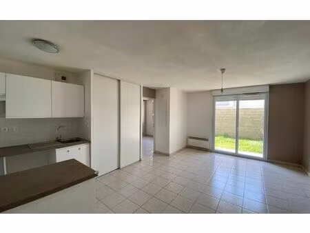 location appartement  m² t-2 à montauban  600 €