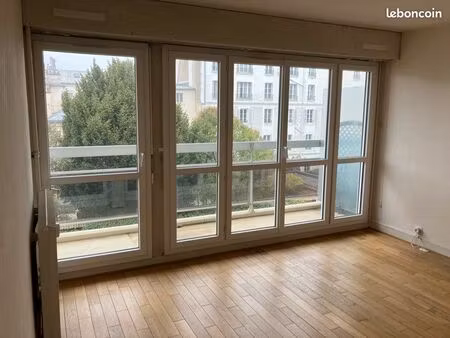 studio 31 39 m2 proximité gare rive droite versailles