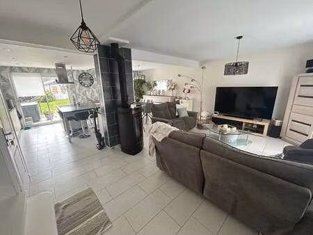 vente maison à louverné (53950) : à vendre / 123m² louverné