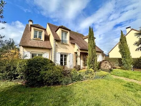 rubelles-maison 5 chambres-jardin-terrasse-piscine-garage