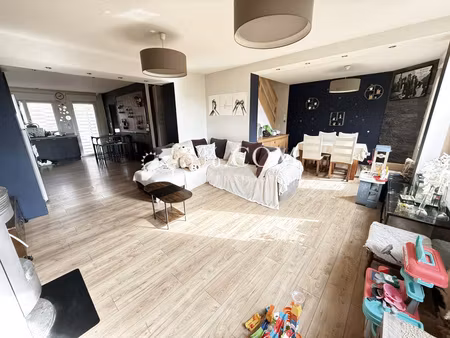 maison semi plain pied 3ch+ bureau garage et jardin