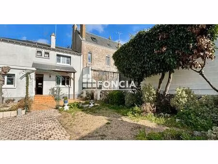 maison de ville 4 chambres - jardin et stationnement - quartier velpeau