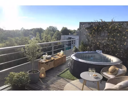 appartement attique 90 m² - terrasse 100 m² bordeaux (3300)