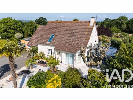 maison à bacilly (50530)