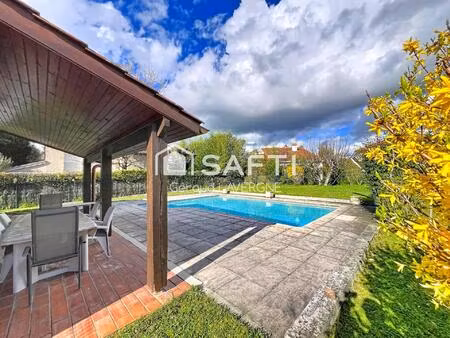 castelginest: 151 m²  piscine  845 m²