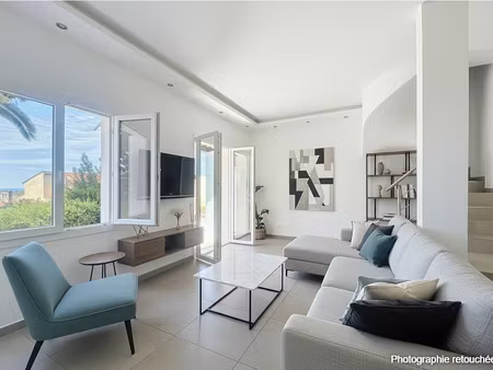 a vendre - maison 4 pièces avec jardin et accès piscine à mougins