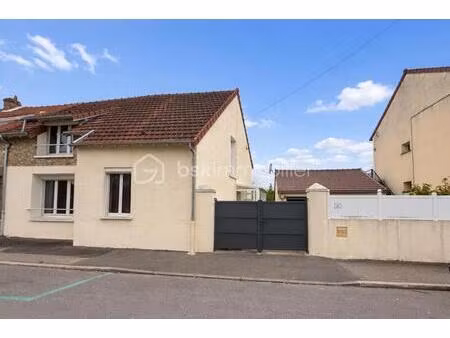 maison à rénover avec grand jardin – gare à pied – possibilité 3 chambres