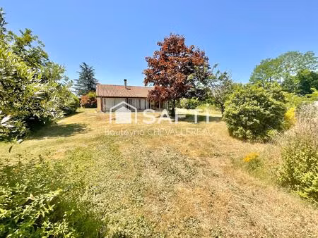 maison avec dépendance et garage sur parcelle de 4310m2.