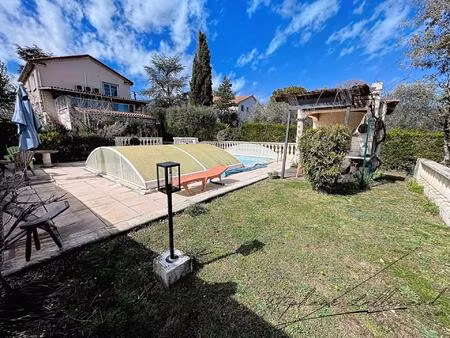 maison familiale 141 m² avec terrain de 1 402 m²