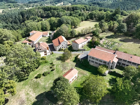 propriété sur 13hectares de terre et bois