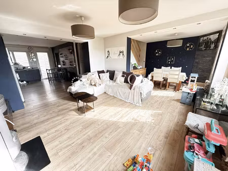 maison semi plain pied 3ch+ bureau garage et jardin