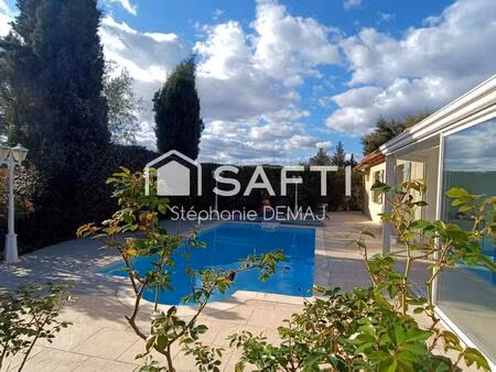 villa cle en main -piscine-garage- studio