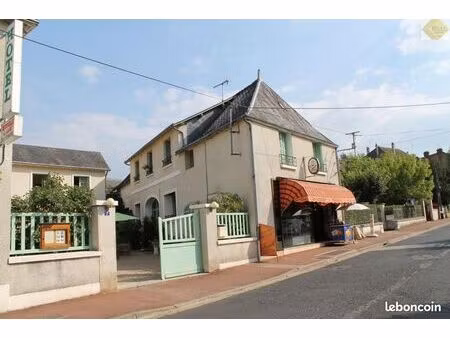 immeuble 15 pièces 561 m²