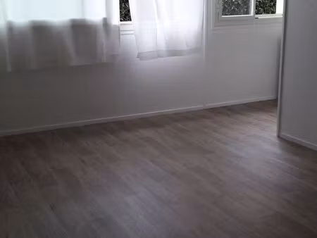 loue studio 30 m2 - rouen rue du mail - non meublé - avec place de parking dans résidence 