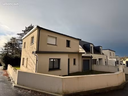 maison 6 pièces 122 m²