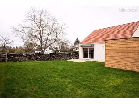 maison individuelle avec garage et 1 place de parking