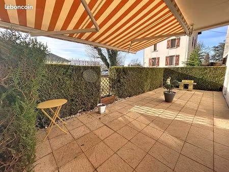 t2 bis grande terrasse parking centre ville