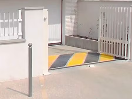 parking souterrain sécurisé accès par bip