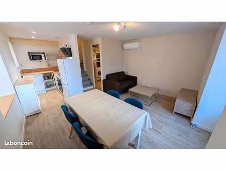 appartement meublé  climatisé avec petit coin terrasse  balcon et cave