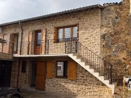 maison de village 3 pièces 95 m²