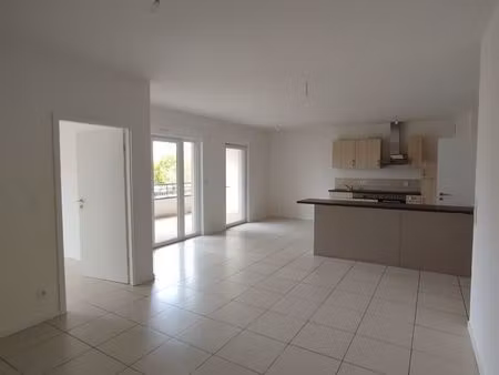 appartement 3 pièces 84 m²