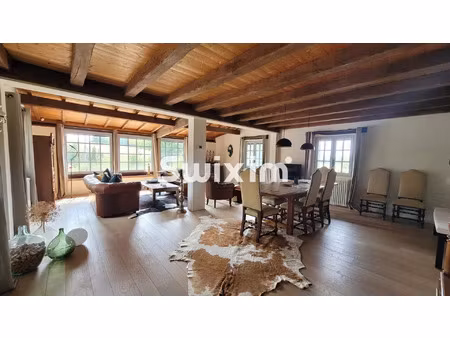 vente maison 7 pièces 178 m² lons-le-saunier (39000)