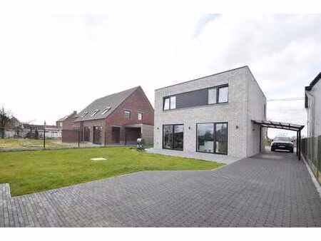 moderne nieuwbouwvilla in het rustige edewalle
