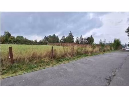 terrain à bâtir 0 75 ha à charleroi (sentier plomcot)