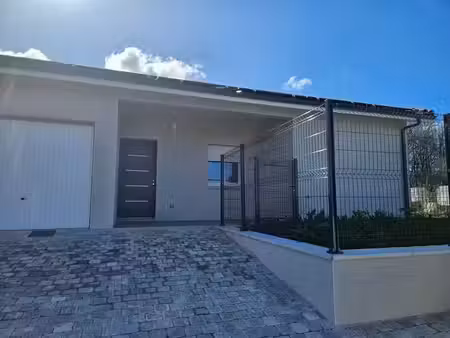location maison 4 pièces 105 m² à gragnague (31380)  1 750 €