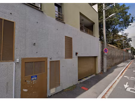 location garage box et parking à nantes canclaux - mellinet (44000) : à louer / 19m² nante